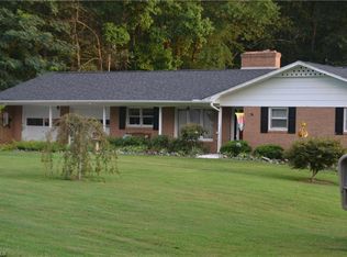 1382 Little Mountain Church Rd, Ararat, NC 27007