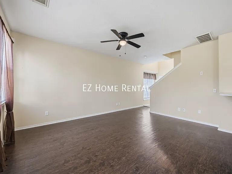 2951 Hackamore Hollow Ln — Photo 6