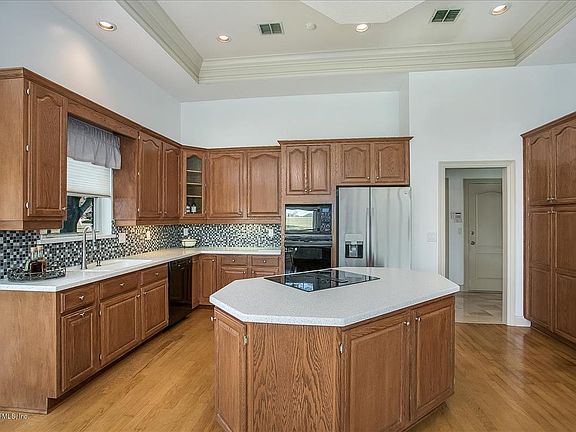2nd image of 12533 Mission Hills Dr S