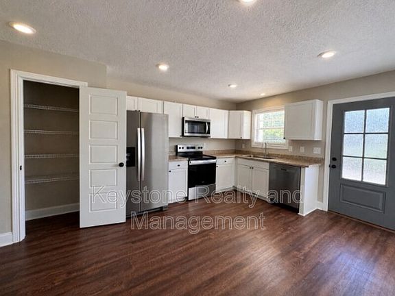 2nd image of 146 Village Dr