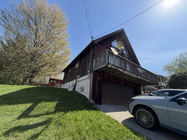 340 Wayne St, Archbald, PA 18403