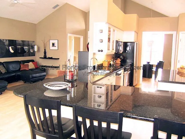 8497 Island Palm Cir — Photo 4