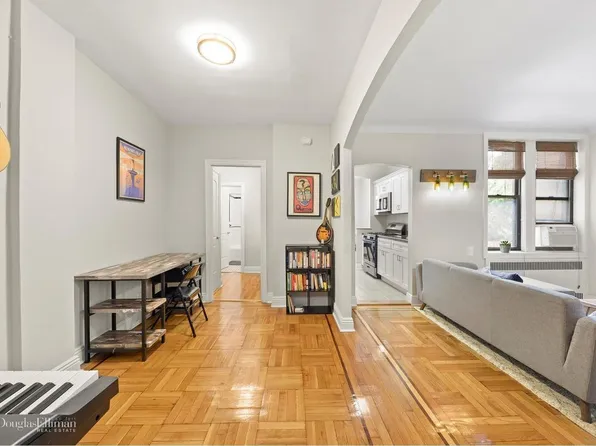 960 Sterling Place image 2 of 13