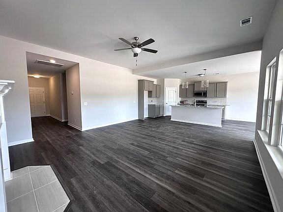 4th image of 67 Tranquil Ln