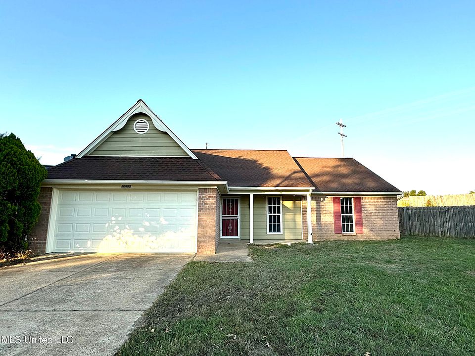 1st image of 10492 Carrington Dr