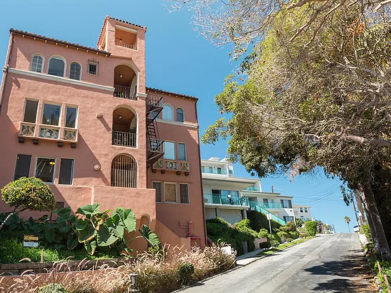 View of Building from Bluff Place