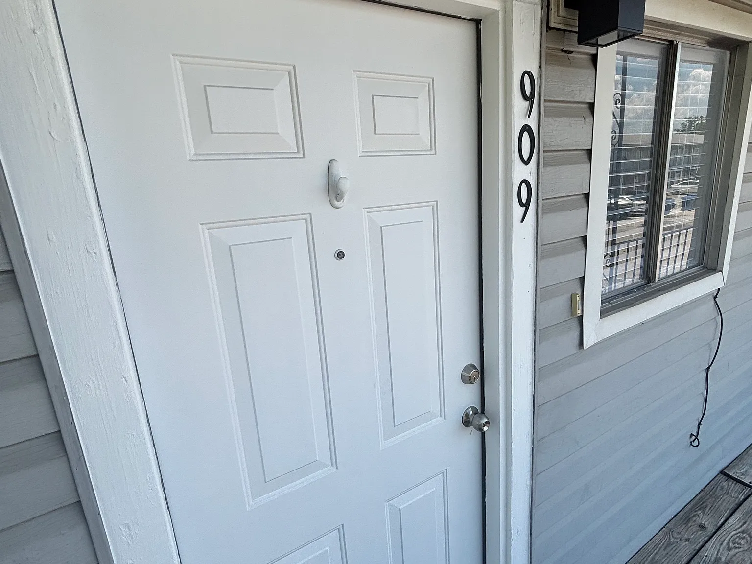 3 bed, 1050 sqft, $900 — Photo 1
