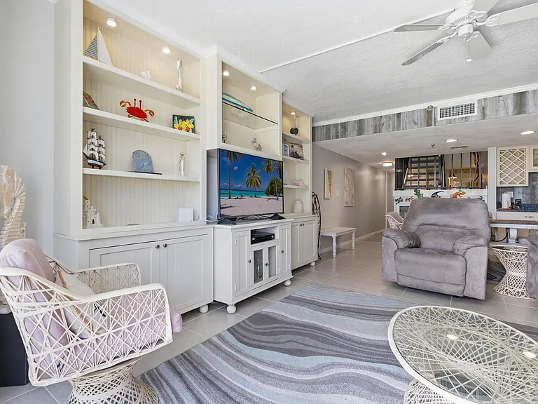 355 S Ocean Dr #106 — Photo 22