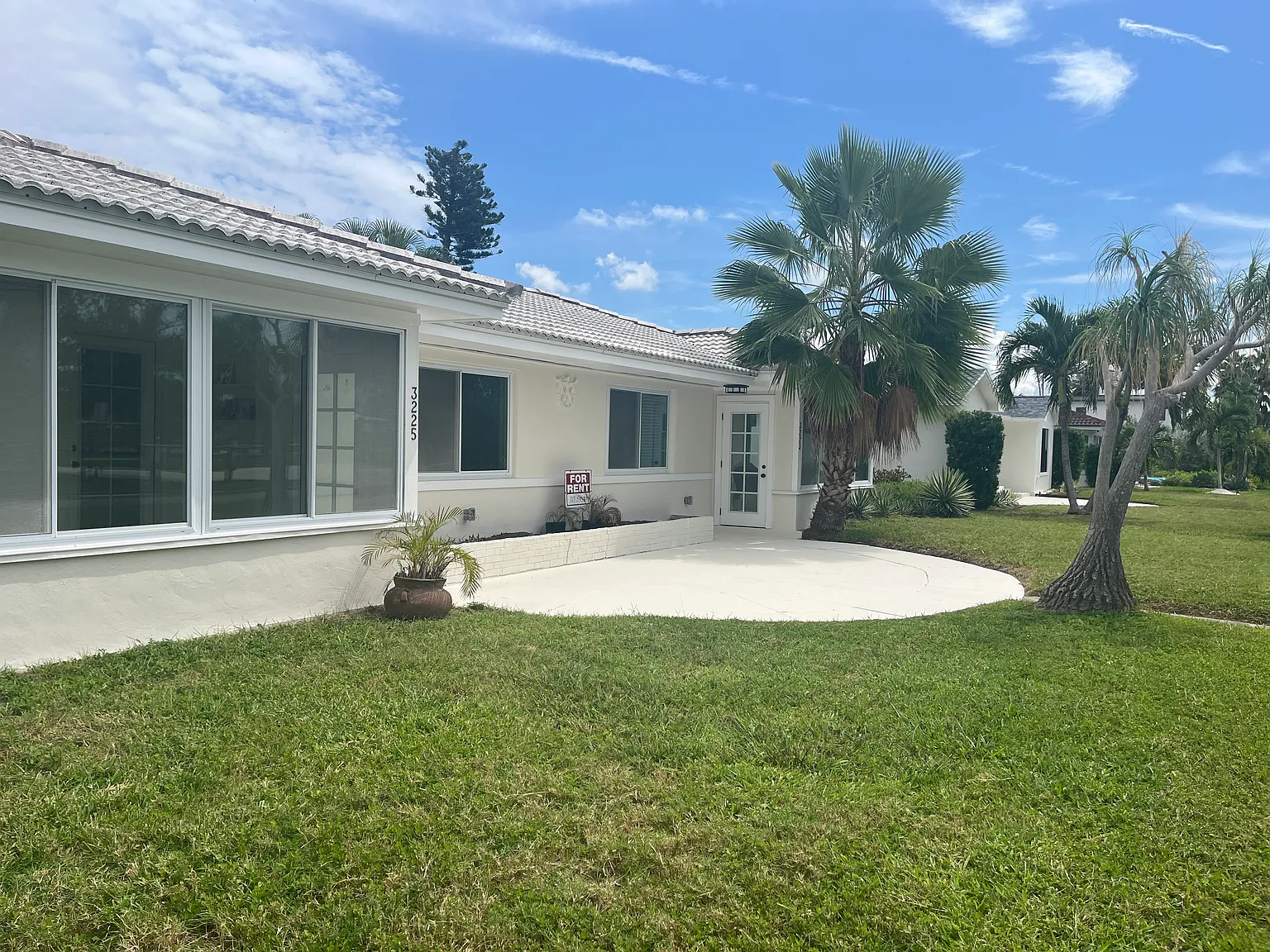 3223 E Debazan Ave — Photo 2