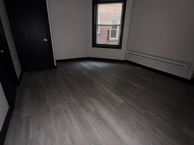 55 Lincoln St #104 — Photo 3