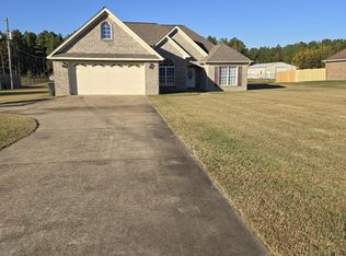 373 Renon Ln, Caledonia, MS 39740