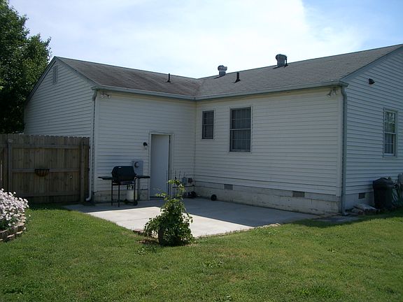 4th image of 902 Pan Ct