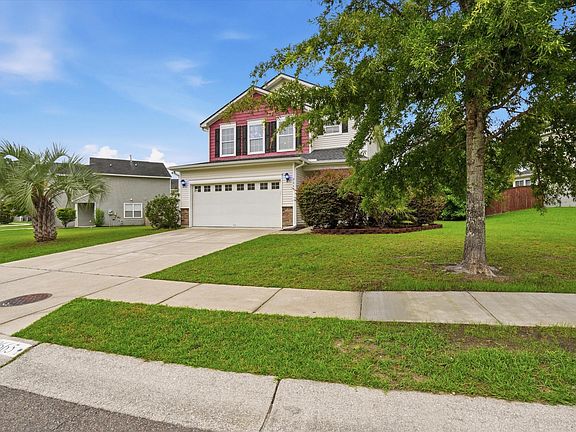 4th image of 9665 Godwin St
