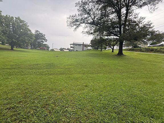 3rd image of 0 Chisolm Ave