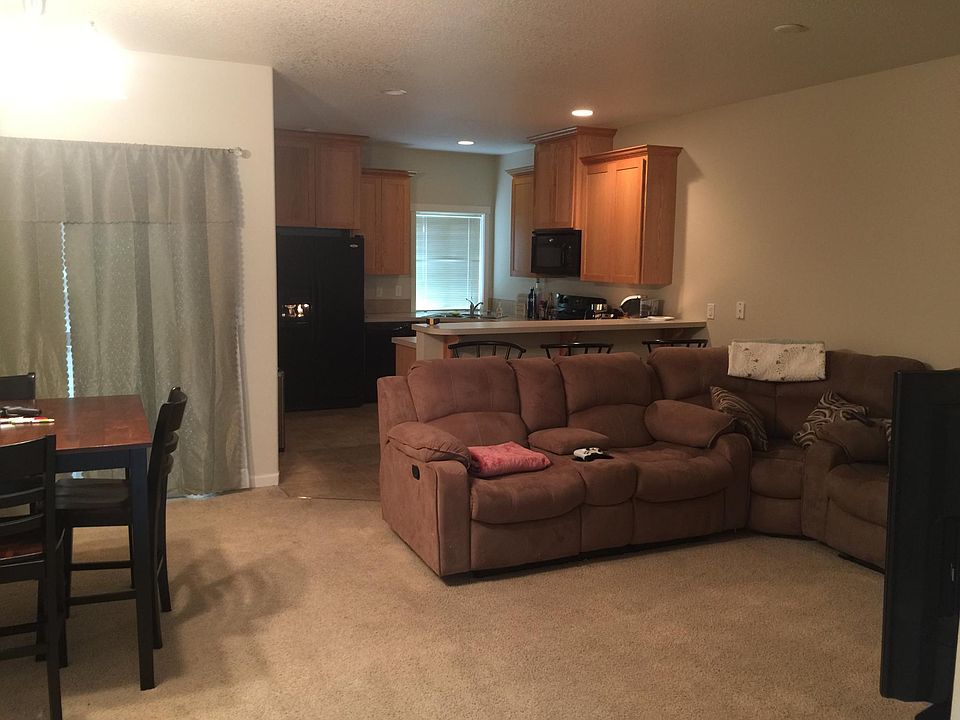 1st image of 9503 NE 73rd St
