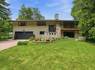 5 Maple Ave, Hamilton, ON L9H 4W3
