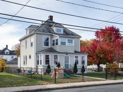 60 Westfield Rd, Holyoke, MA, 01040