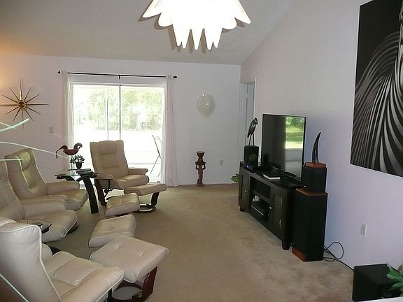 4th image of 108 Burroughs Dr