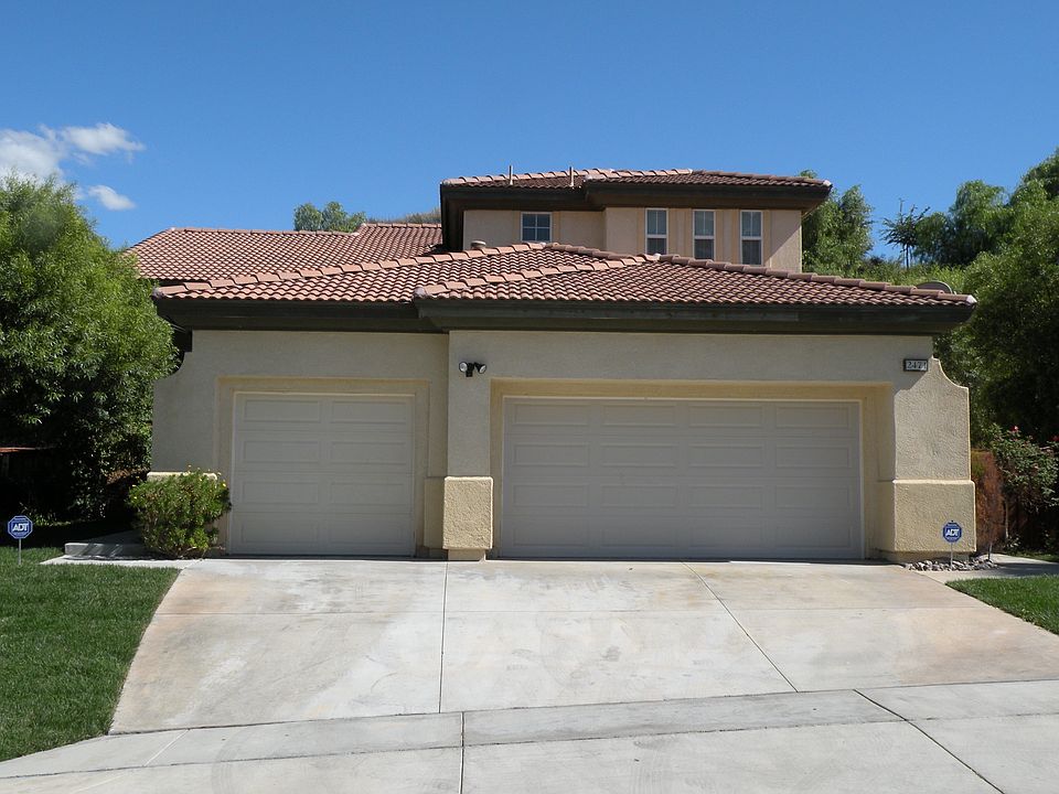 1st image of 2471 S Menlo Ave