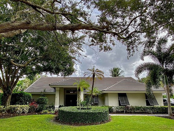 3rd image of 2920 Salerno Way
