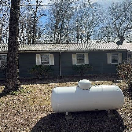4th image of 594 County Road 150 N