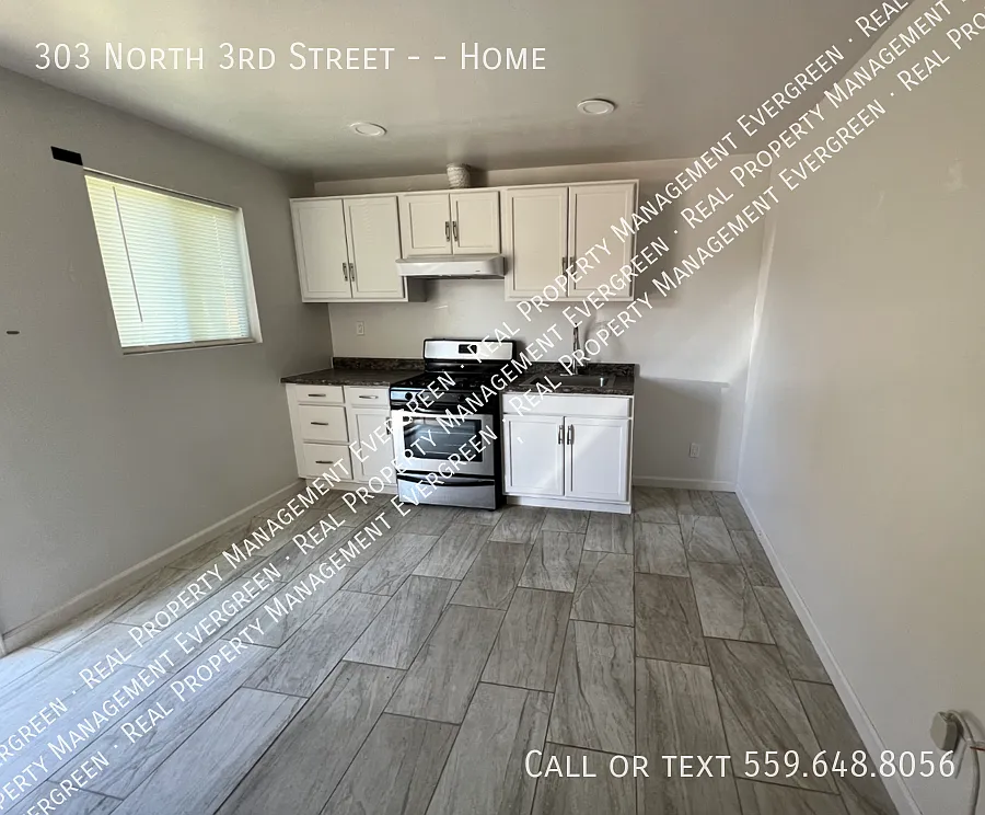 303 North 3rd Street - Rear Home - Move in Special $250 Off of 1st month's rent — Photo 2