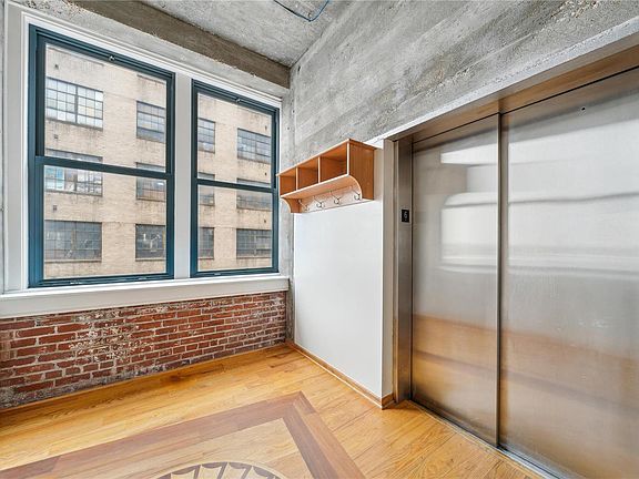 2nd image of 1517 Washington Ave Suite 600