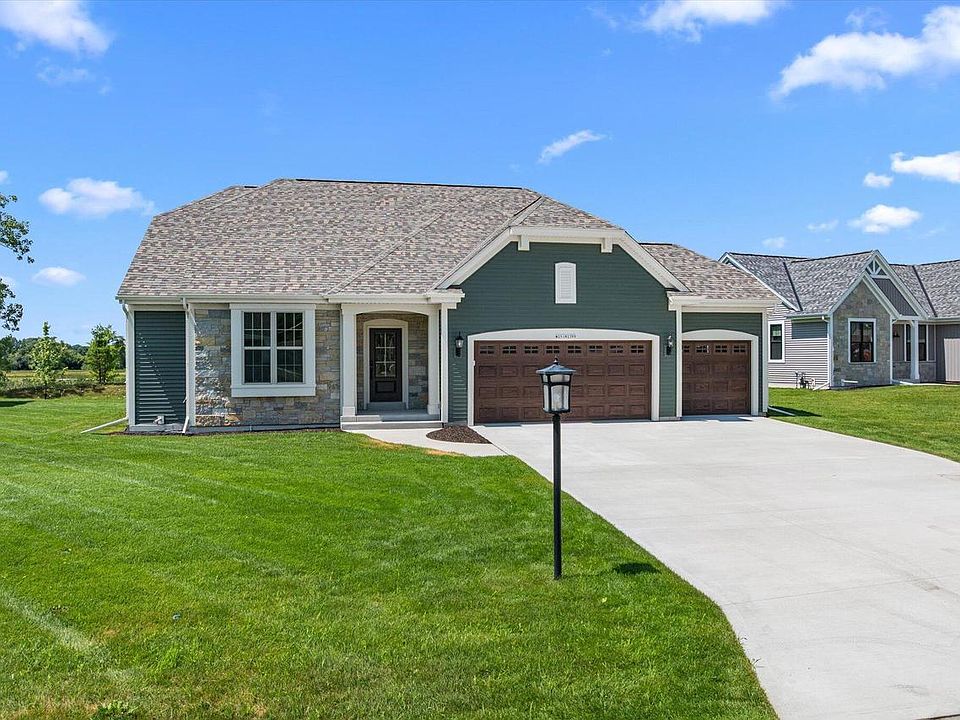 1st image of W251N2399 Valleyview CIRCLE