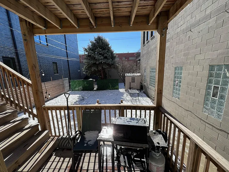 1441 W Grand Ave #1 — Photo 30