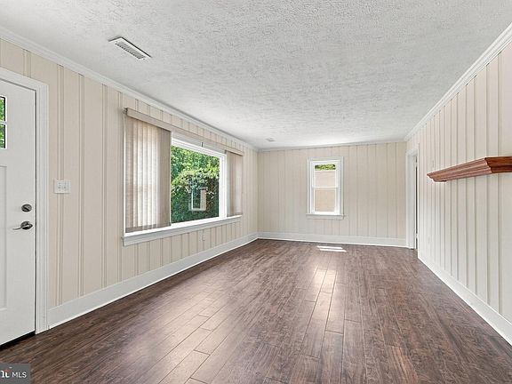 5th image of 531 Richmond Rd