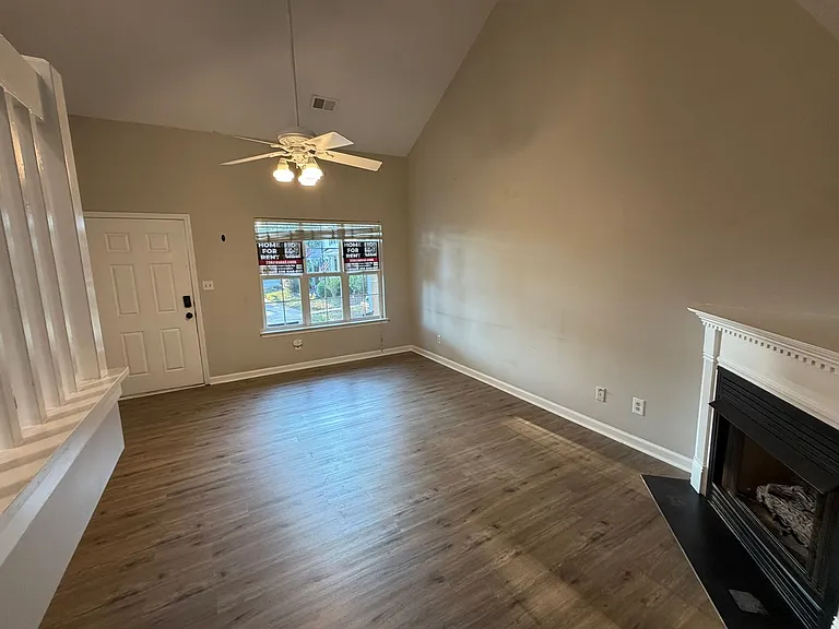 1047 Oak Blossom Way — Photo 2