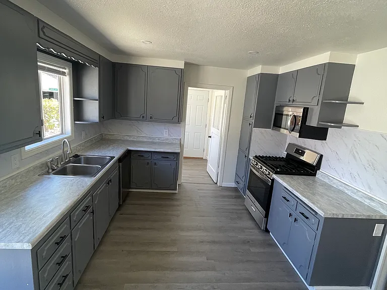 36933 Niles Blvd — Photo 6