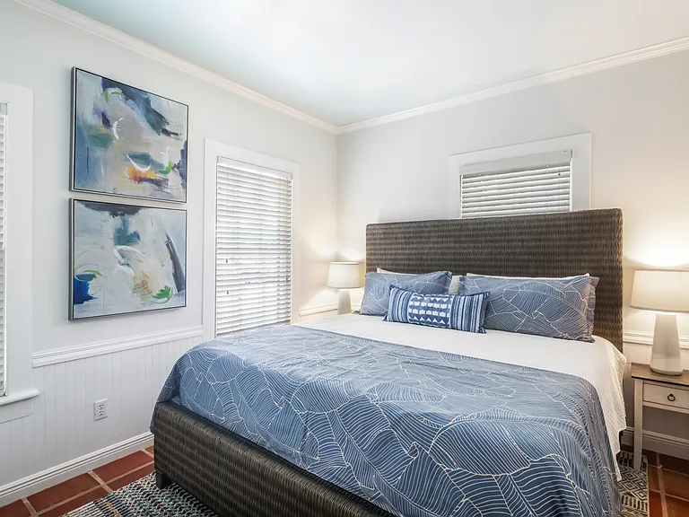 903 Thomas St — Photo 18