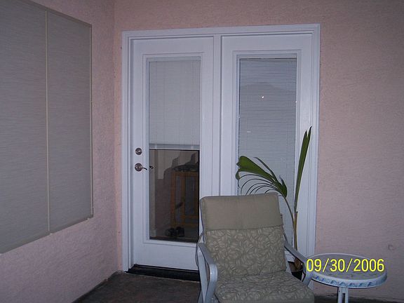 Patio doors, Raise & Lower mini blinds
