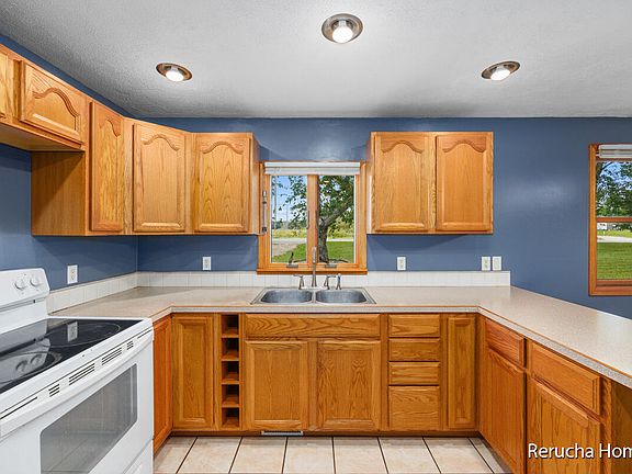 4th image of 10418 Patterson Ave SE