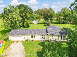 8145 S Royston Rd, Eaton Rapids, MI 48827