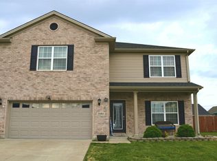 3162 Sandstone Ct, Newburgh, IN 47630