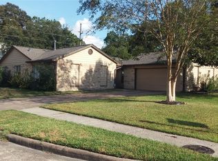 18834 Pine Trace Ct, Humble, TX 77346