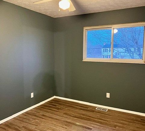 4th image of 8171 Taffy Dr