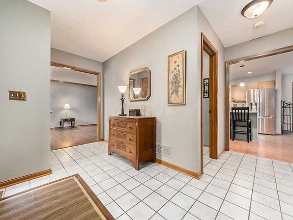 4th image of 148 Academy Woods Dr