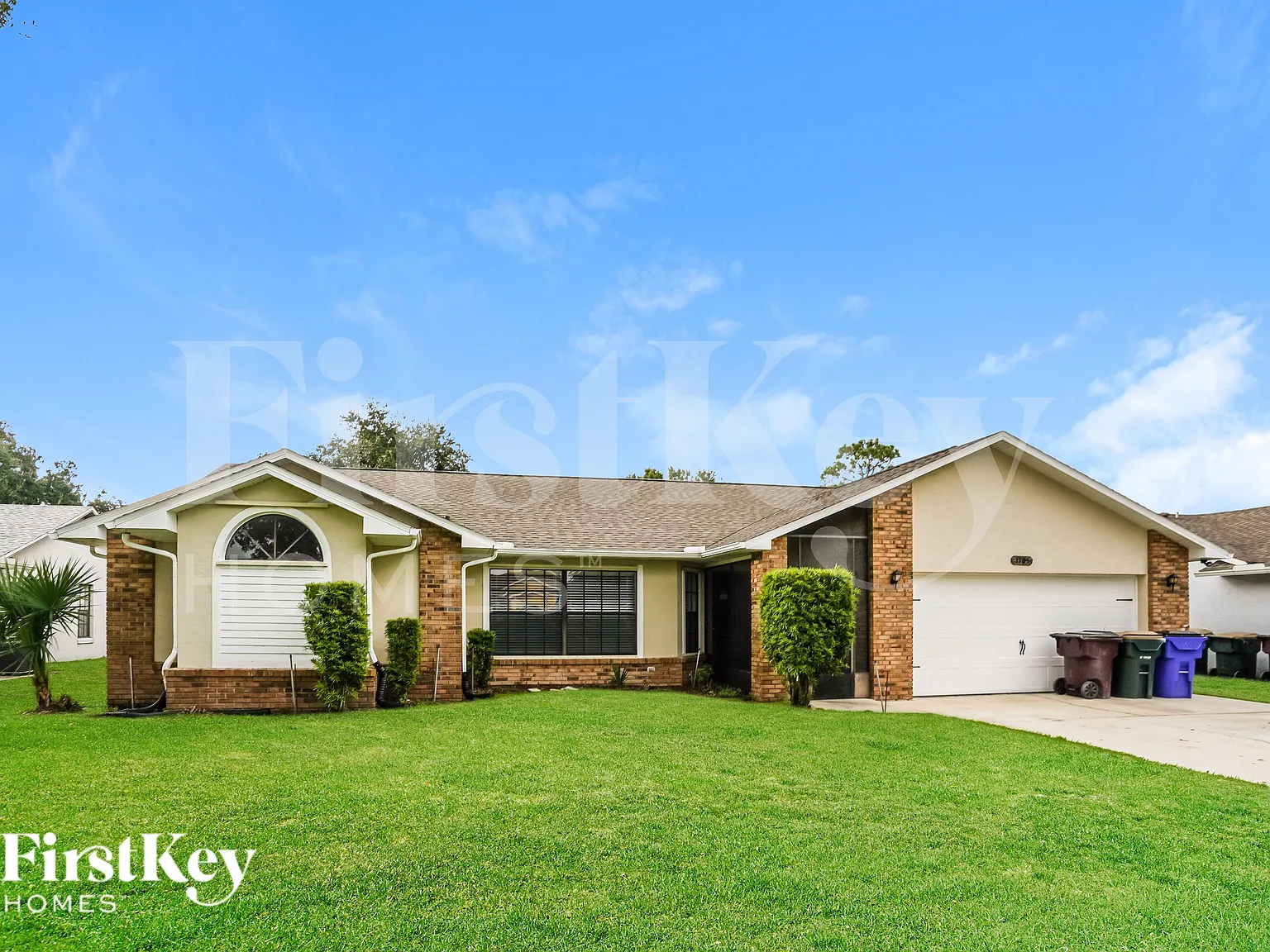 3 bed, 2.0 bath, 2024 sqft, $2,670 — Photo 2