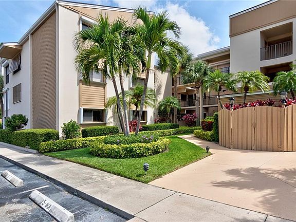 3rd image of 6155 S Mirror Lake Dr APT 301