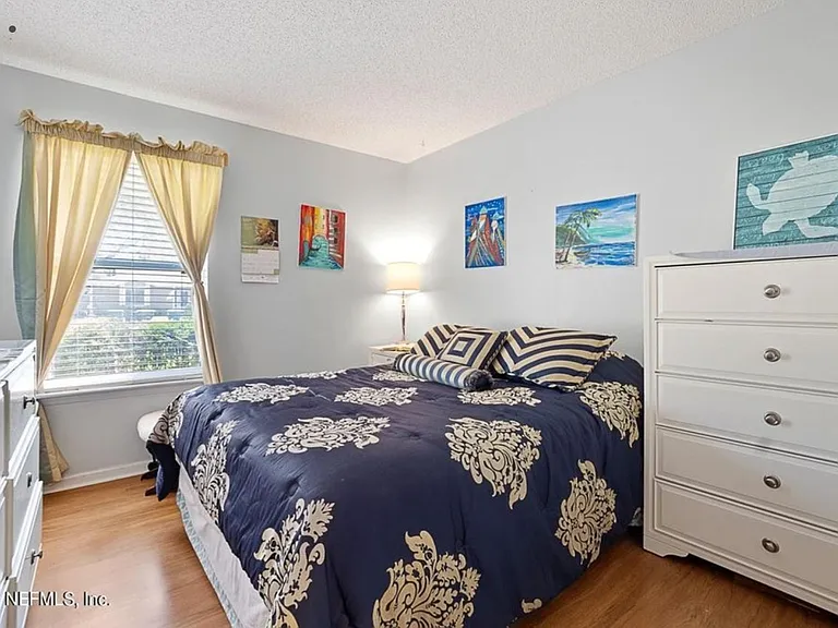 11270 Kinrose Ct — Photo 9