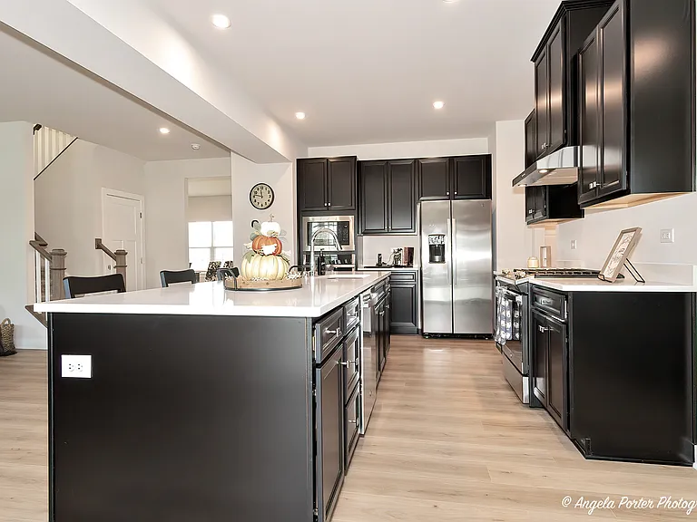 Modern Kitchen Elegance