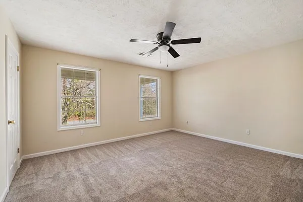 1150 Lee Road 250 — Photo 20