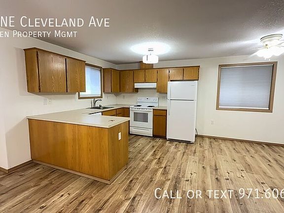 5th image of 1568 NE Cleveland Ave
