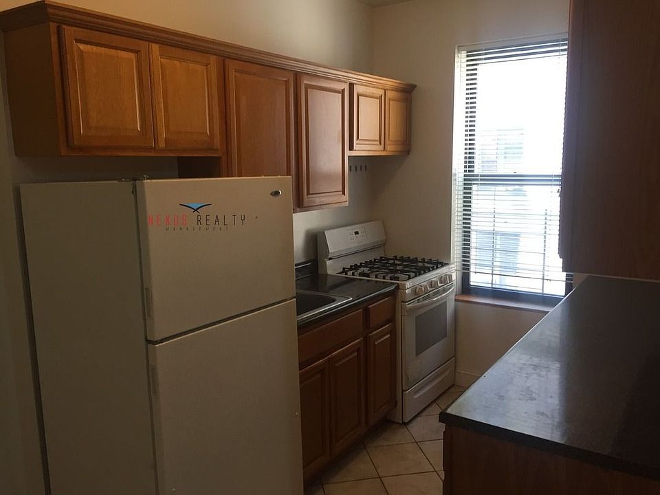1st image of 750 Ocean Ave #4