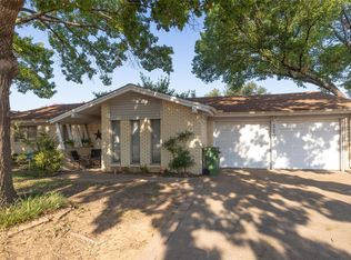 1129 Irwin Dr, Hurst, TX 76053