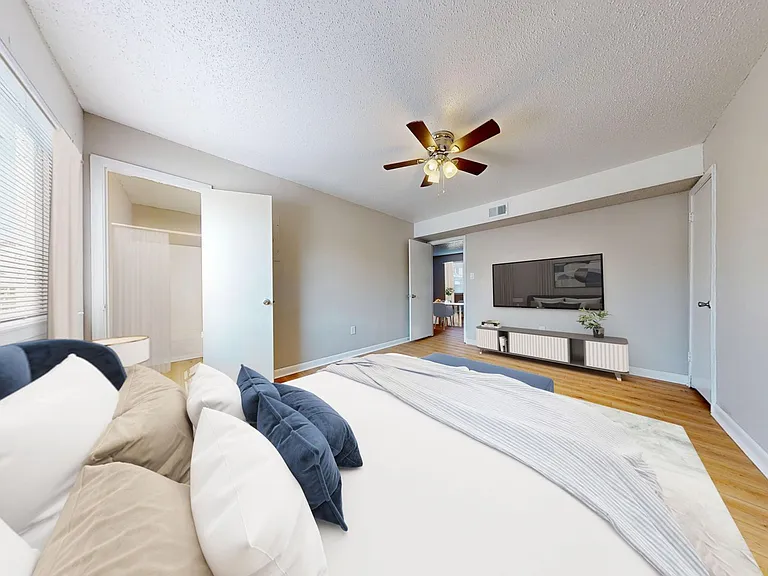 Gulf View Apartments — Photo 24