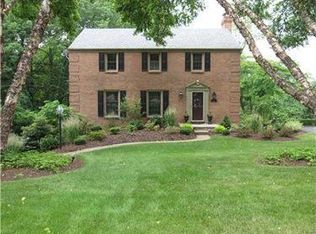 397 Manordale Rd, Pittsburgh, PA 15241